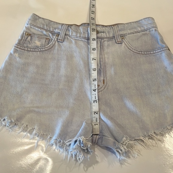 Hudson Jeans Sade Cut Off Short Light Wash High Rise Size 25 - Picture 6 of 16